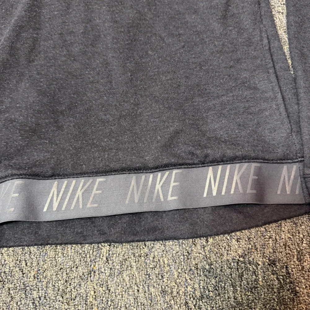 Nike Dri-FIT Cowl Neck Sweatshirt Womens Small Gray Logo Hem Training Top